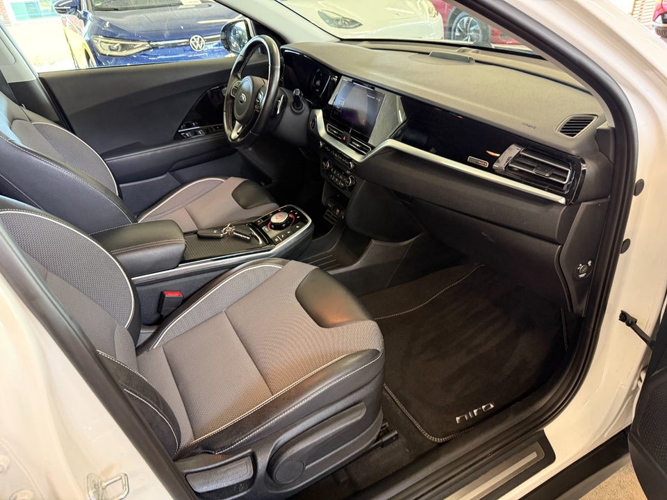 Kia e-Niro 64 Advance 5d