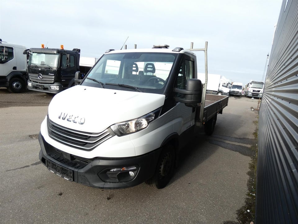 Iveco Daily 2,3 35S14 4100mm Lad 2d