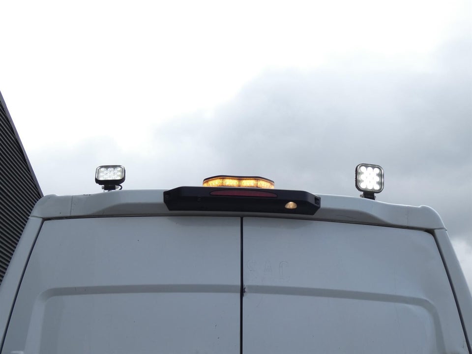 Iveco Daily 2,3 35S16 12m³ Van AG8