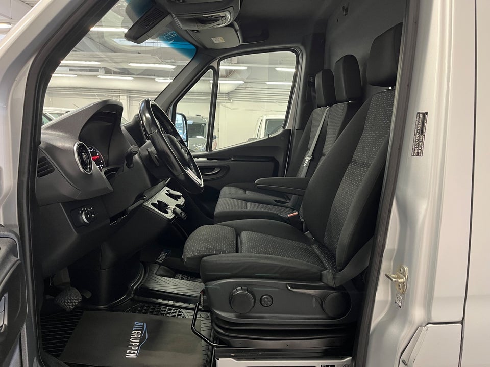 Mercedes Sprinter 319 3,0 CDi A3 Kassevogn aut. RWD