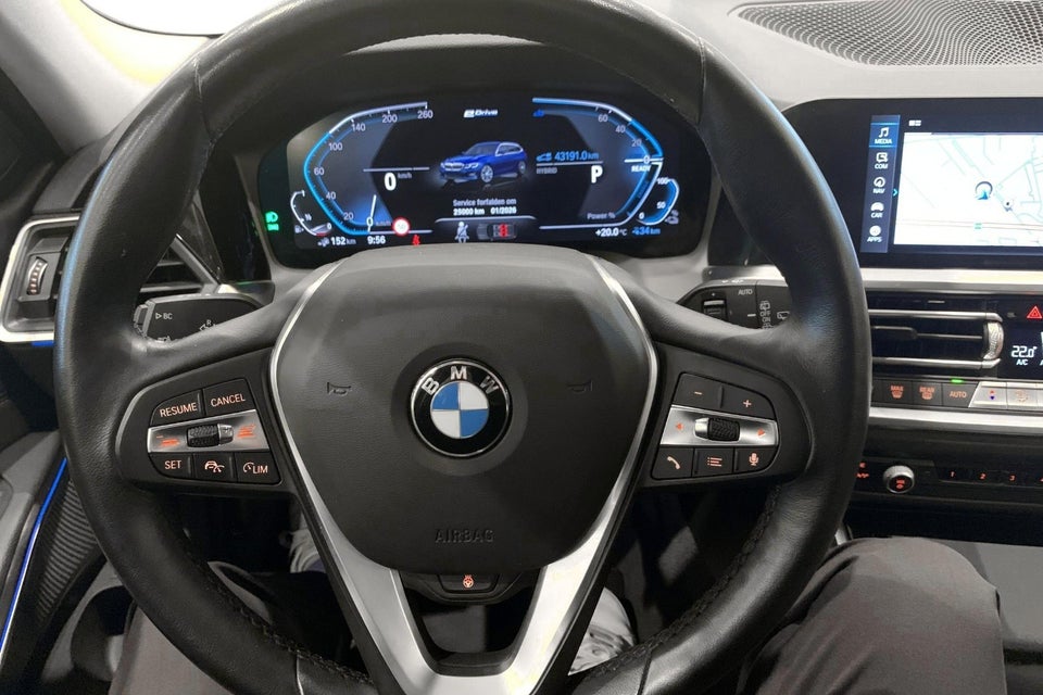 BMW 330e 2,0 Touring Sport Line aut. 5d