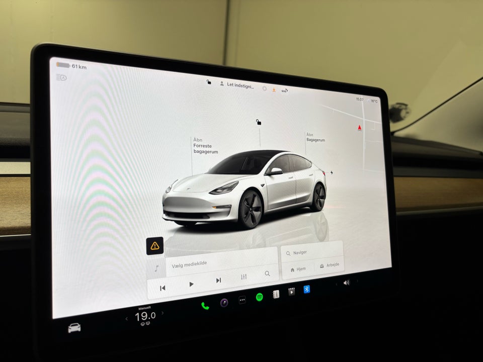 Tesla Model 3 RWD 4d