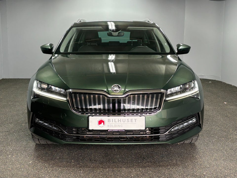 Skoda Superb 1,4 TSi iV Business Executive Combi DSG 5d