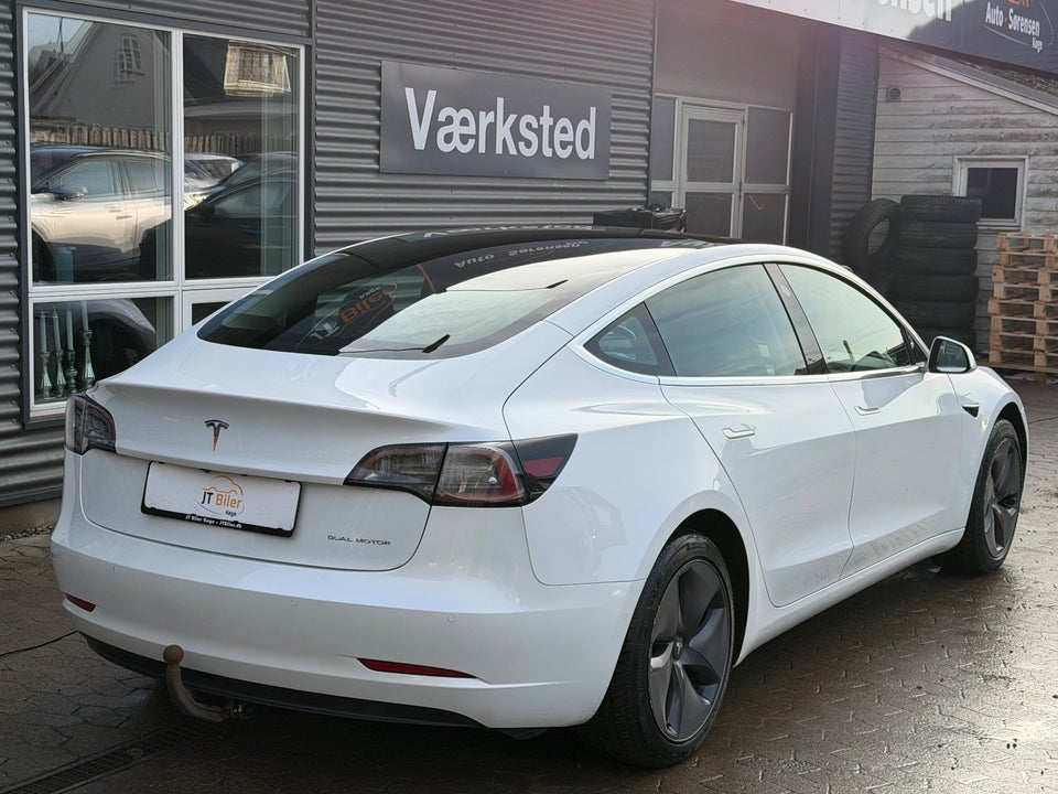 Tesla Model 3 Long Range AWD 4d