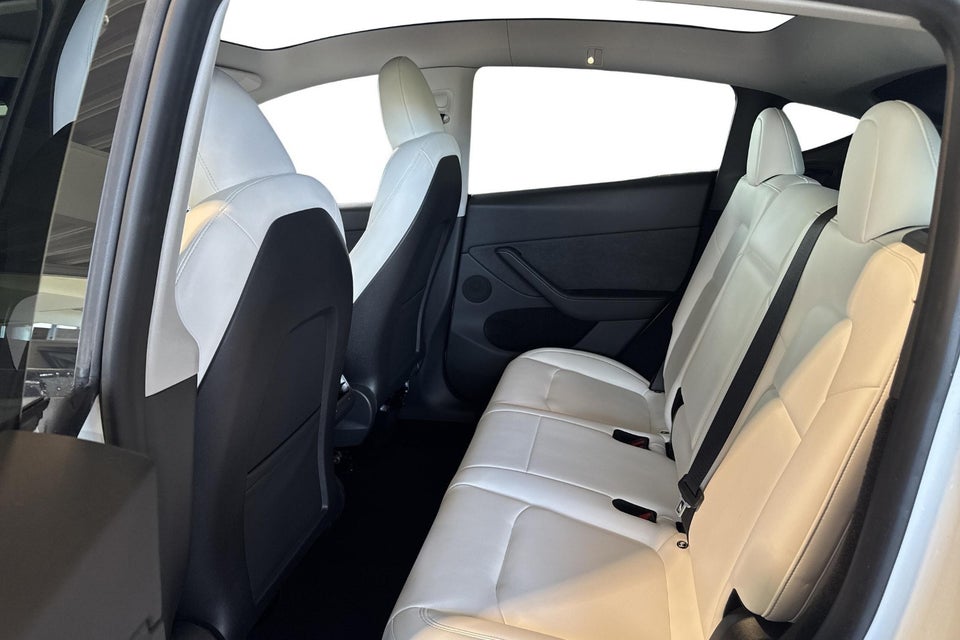 Tesla Model Y Performance AWD 5d