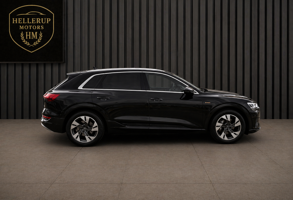 Audi e-tron 55 quattro 5d