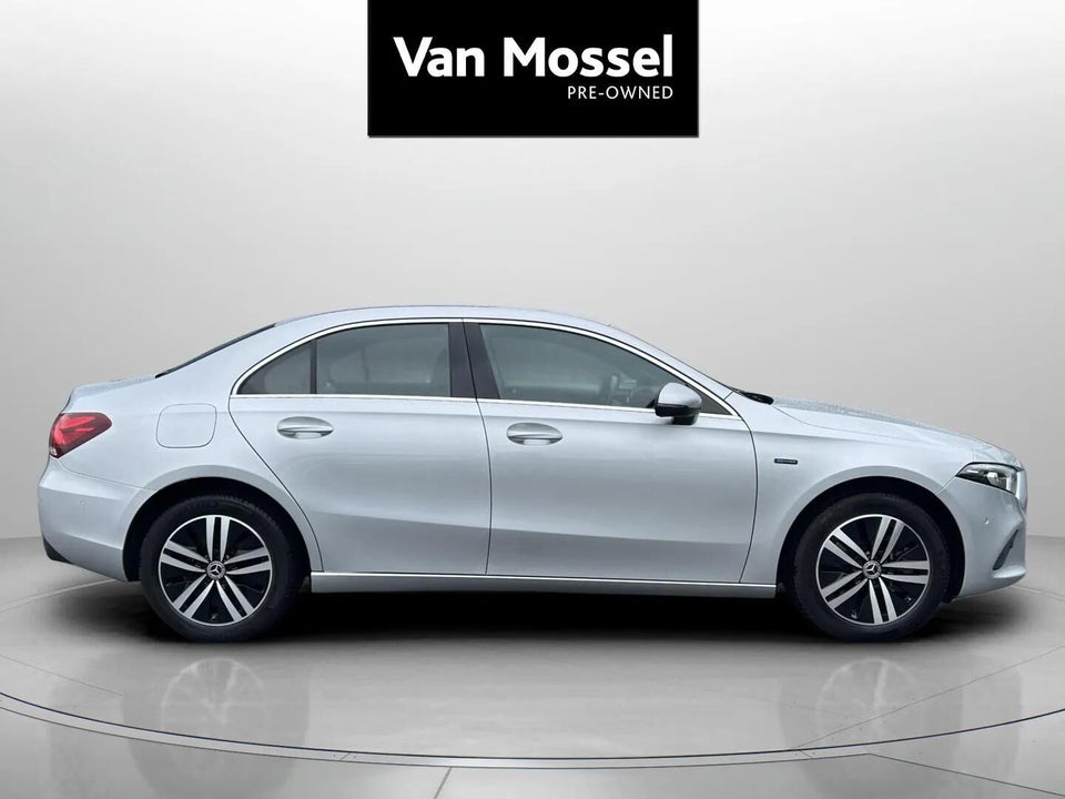 Mercedes A250 e 1,3 Progressive aut. 4d