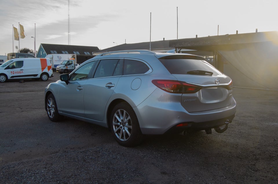 Mazda 6 2,2 SkyActiv-D 150 Core stc. aut. 5d