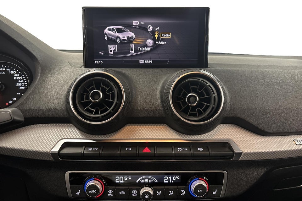 Audi Q2 35 TFSi Prestige S-tr. 5d