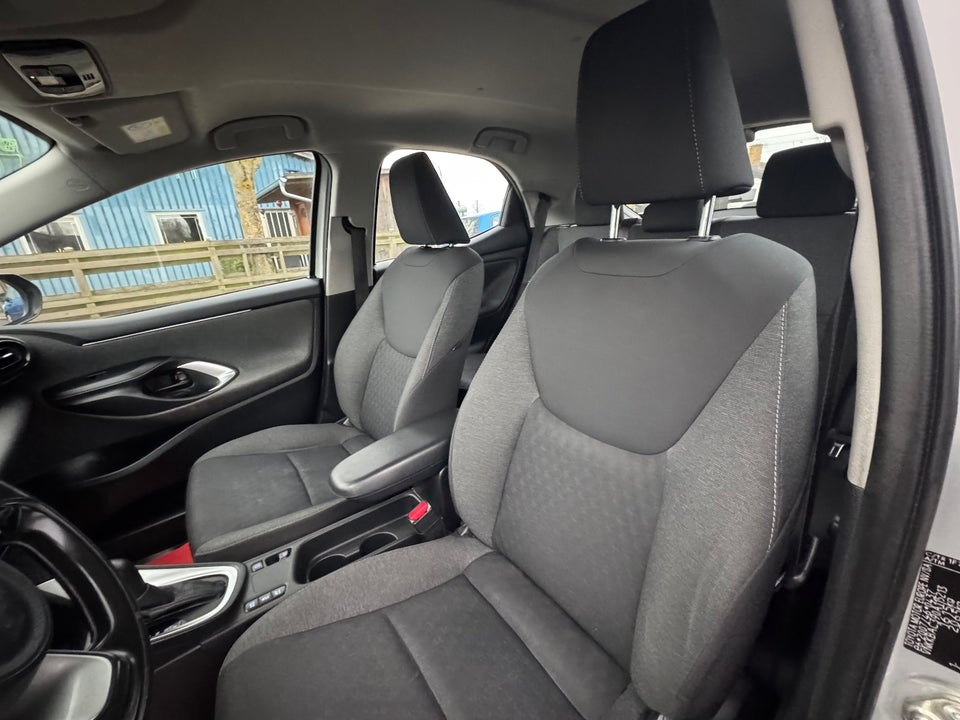 Toyota Yaris 1,5 Hybrid H3 e-CVT 5d