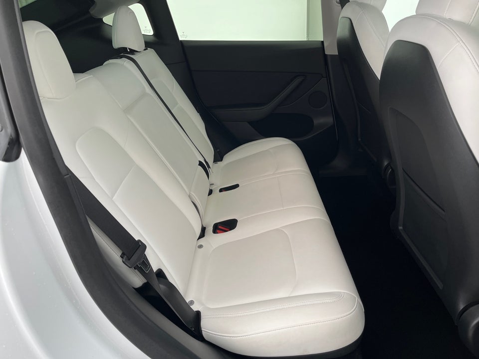 Tesla Model Y Long Range AWD 5d