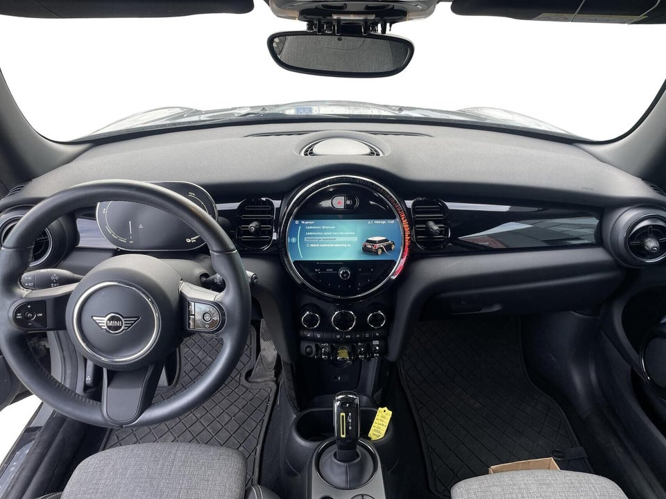 MINI Cooper SE Classic Trim 3d