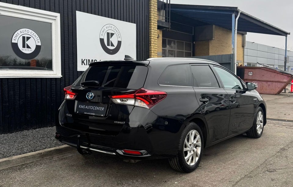 Toyota Auris 1,8 Hybrid H2 Touring Sports CVT 5d