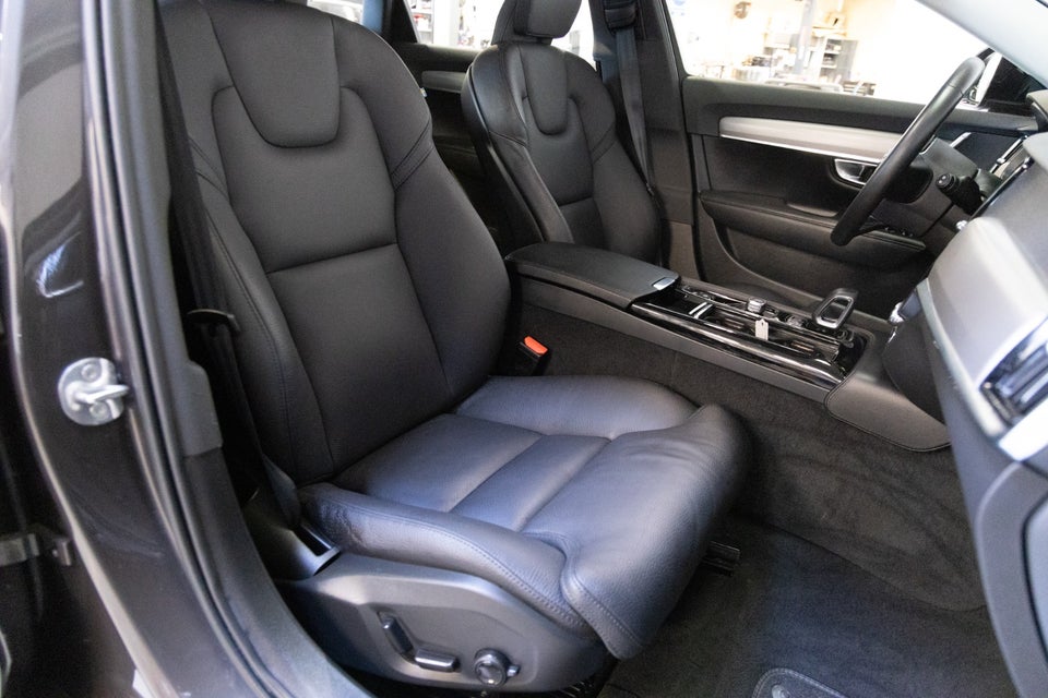 Volvo V90 2,0 T6 ReCharge Plus Dark aut. AWD 5d