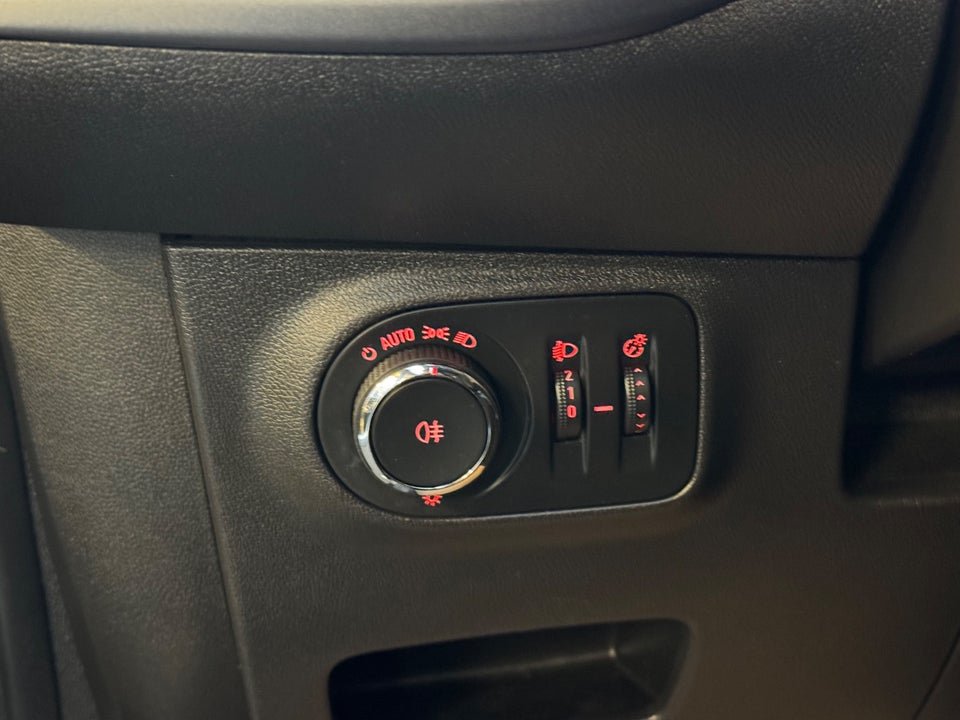 Opel Corsa 1,4 16V Enjoy+ 5d