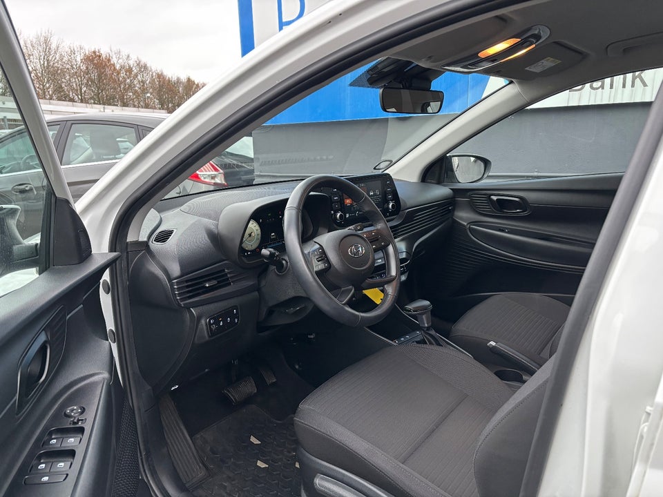 Hyundai i20 1,0 T-GDi Essential DCT 5d