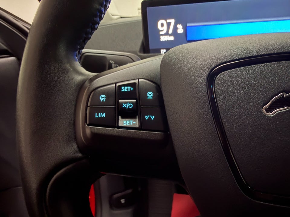 Ford Mustang Mach-E 68 Standard Range 5d