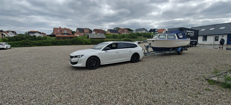 Peugeot 508 1,6 Hybrid GT Line SW EAT8 5d