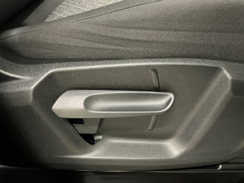 VW ID.Buzz 77 Pro SWB 5d