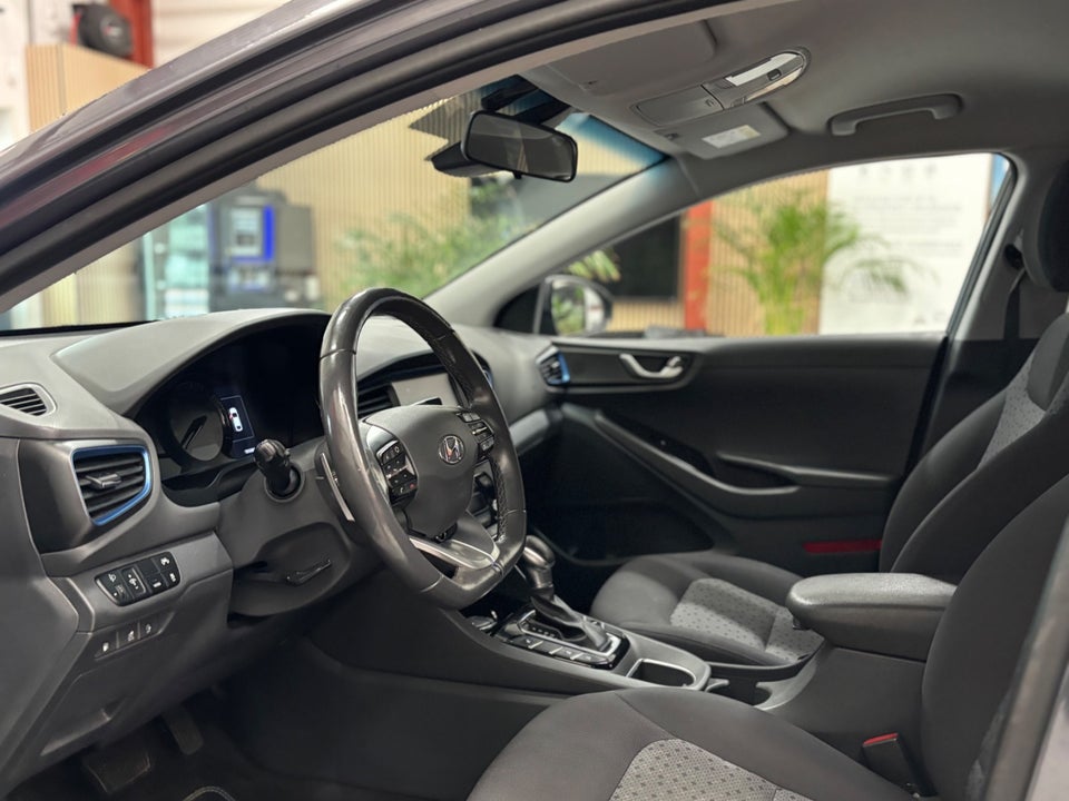 Hyundai Ioniq 1,6 PHEV Trend DCT 5d