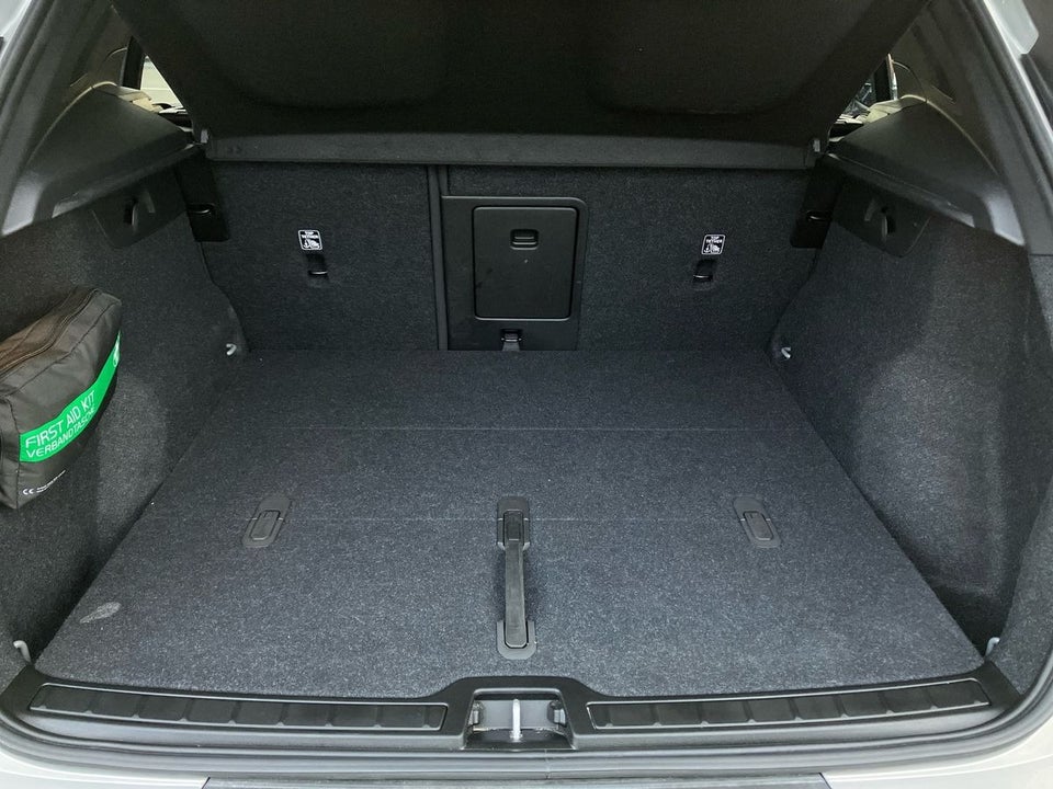 Volvo XC40 P6 ReCharge Plus 5d