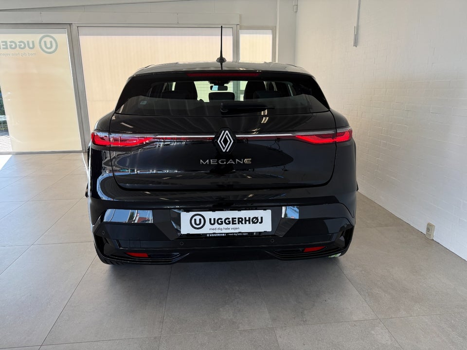 Renault Megane E-Tech 40 Equilibre 5d