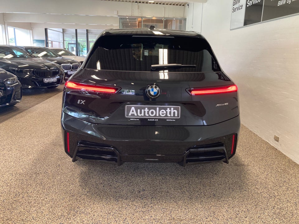 BMW iX xDrive45 M-Sport 5d