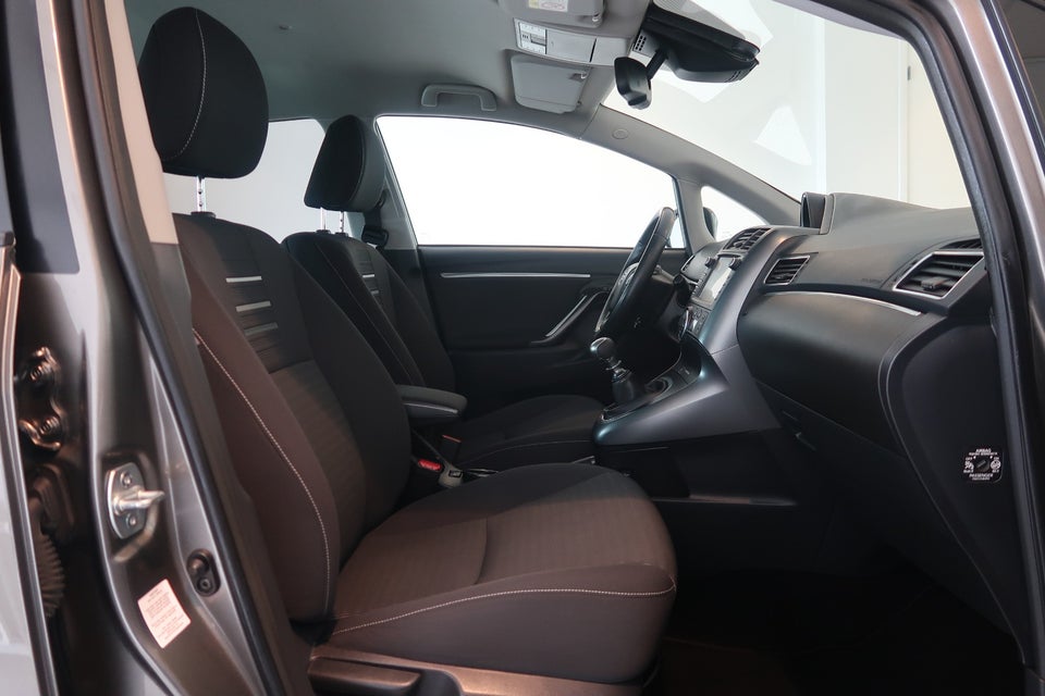 Toyota Verso 1,8 VVT-i T2 Premium 7prs 5d