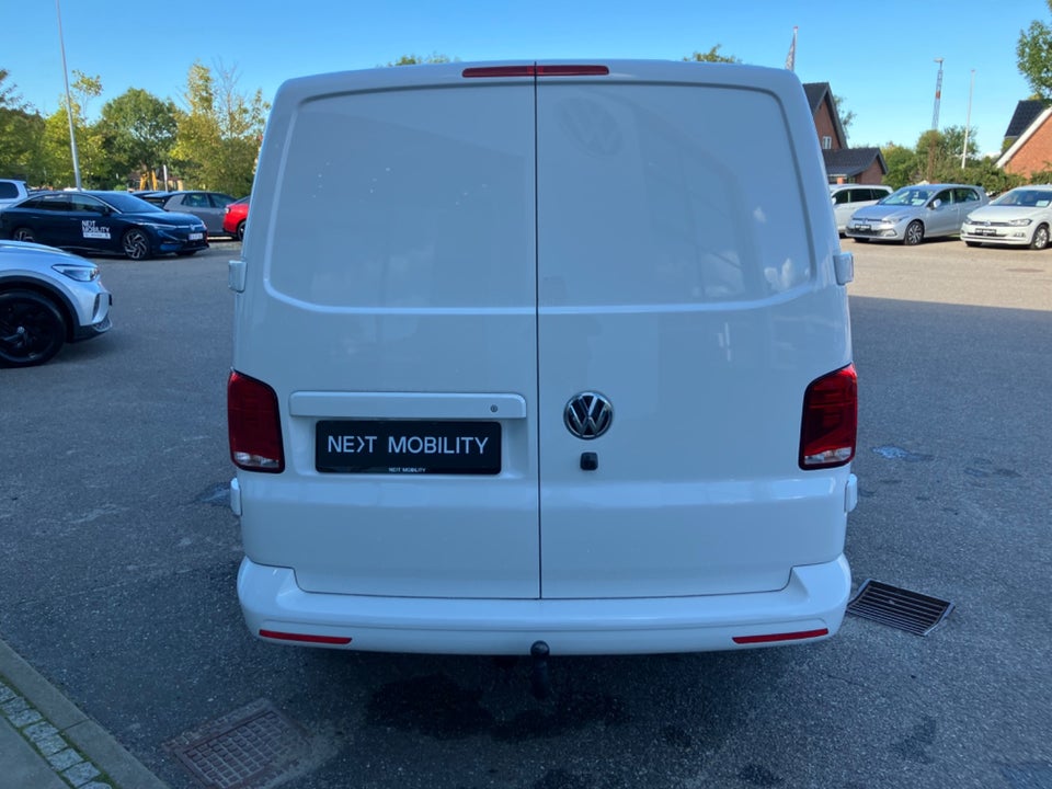 VW Transporter 2,0 TDi 150 Kassevogn DSG lang