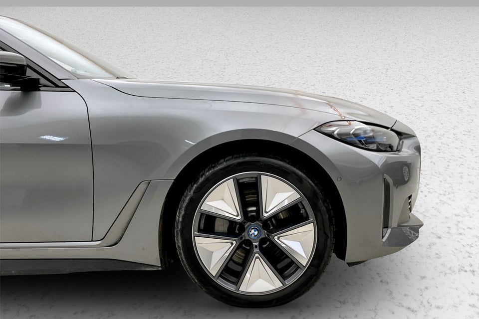 BMW i4 eDrive35 Charged Plus 5d