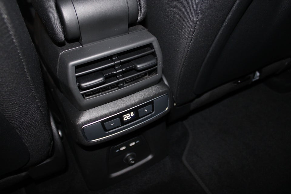 Audi Q4 e-tron 40 Advanced 5d