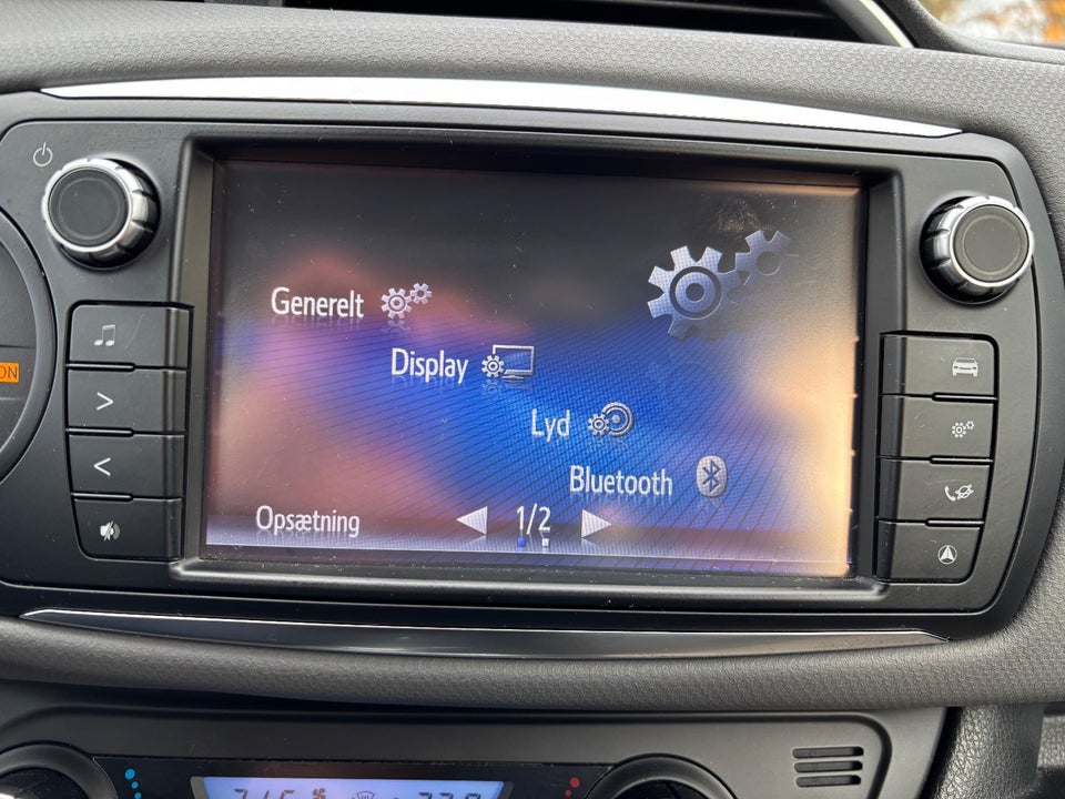 Toyota Yaris 1,5 Hybrid H1 e-CVT 5d