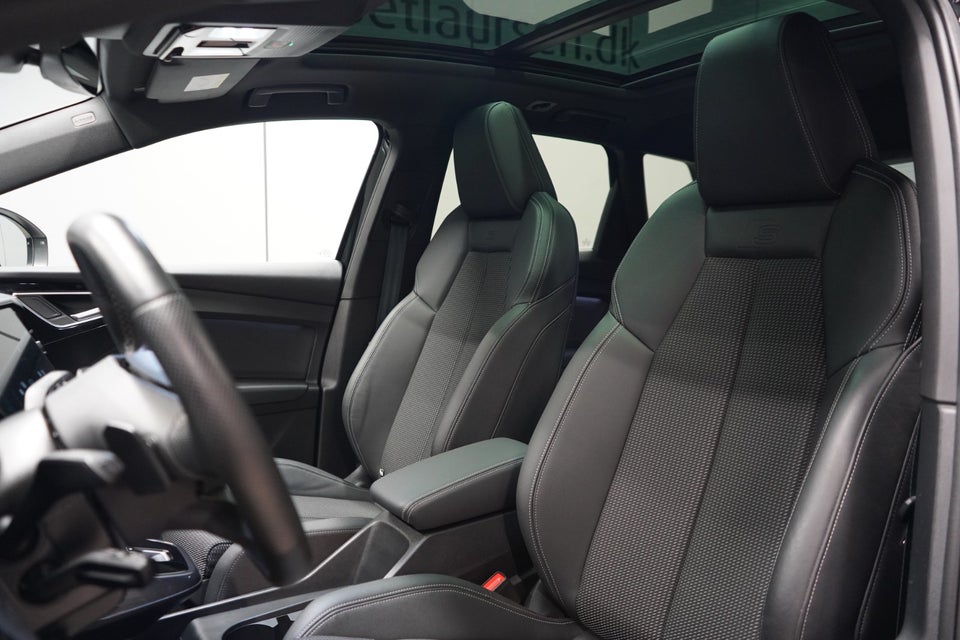 Audi Q4 e-tron 45 S-line 5d