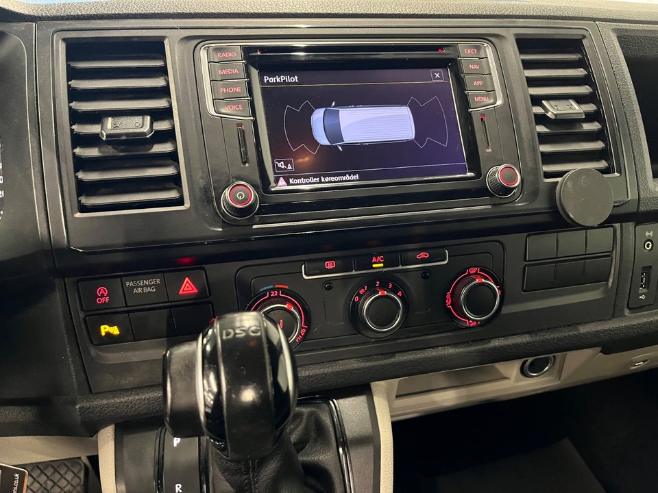 VW Transporter 2,0 TDi 204 Kassevogn DSG lang