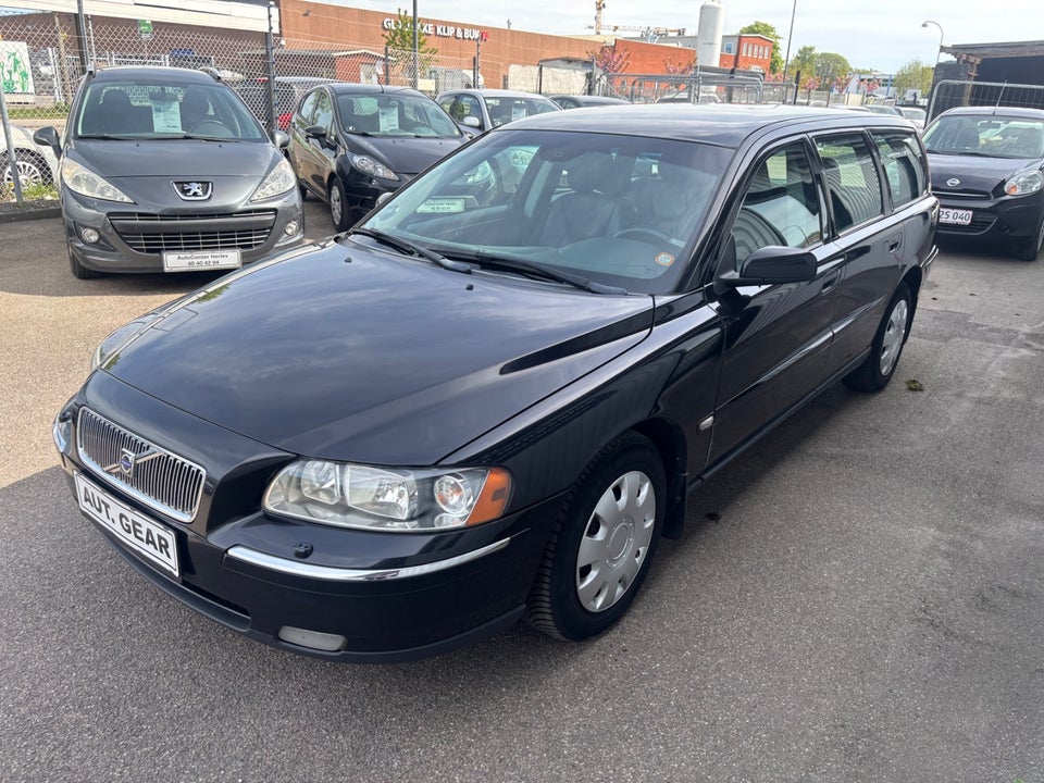 Volvo V70 2,4 170 aut. 5d