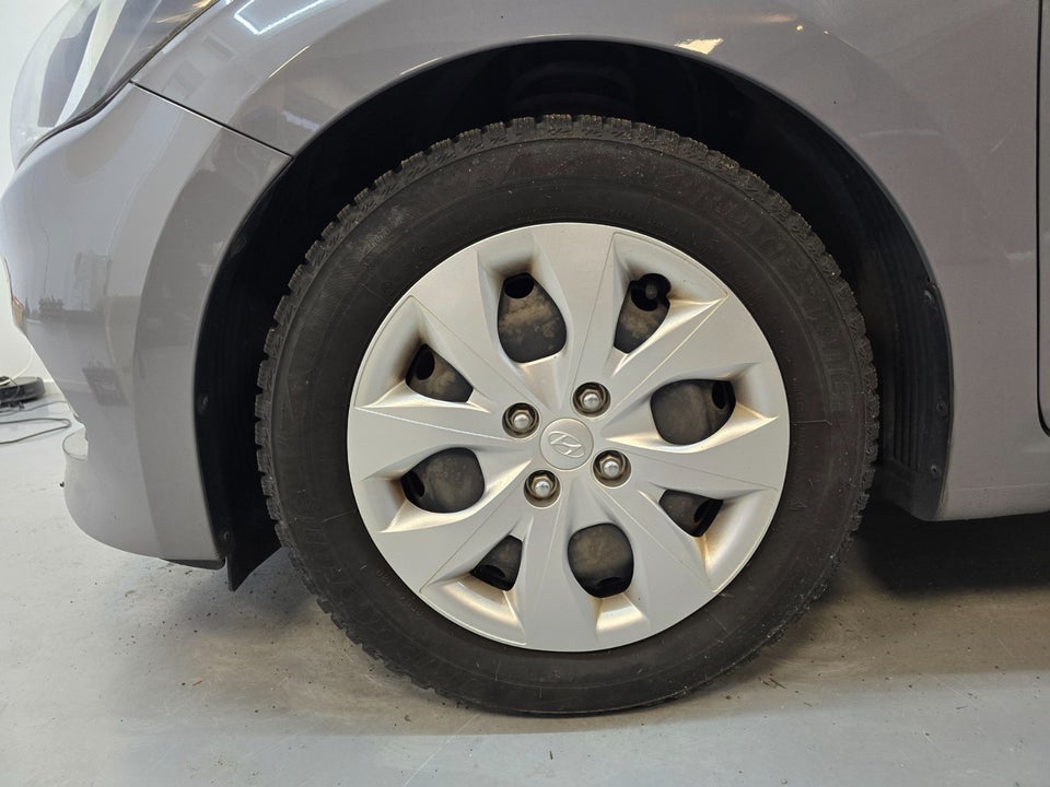 Hyundai i20 1,25 Trend Van 5d