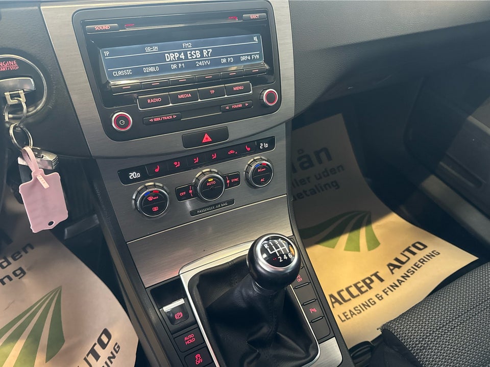 VW Passat 2,0 TDi 140 Comfortline Variant BMT 5d