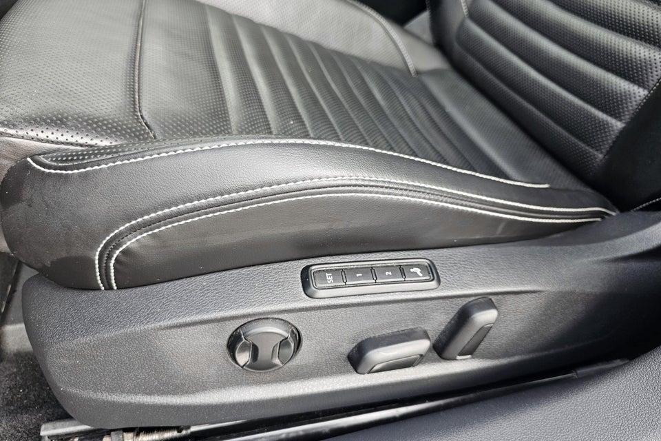 VW Passat 2,0 TSi 190 Elegance+ DSG 4d