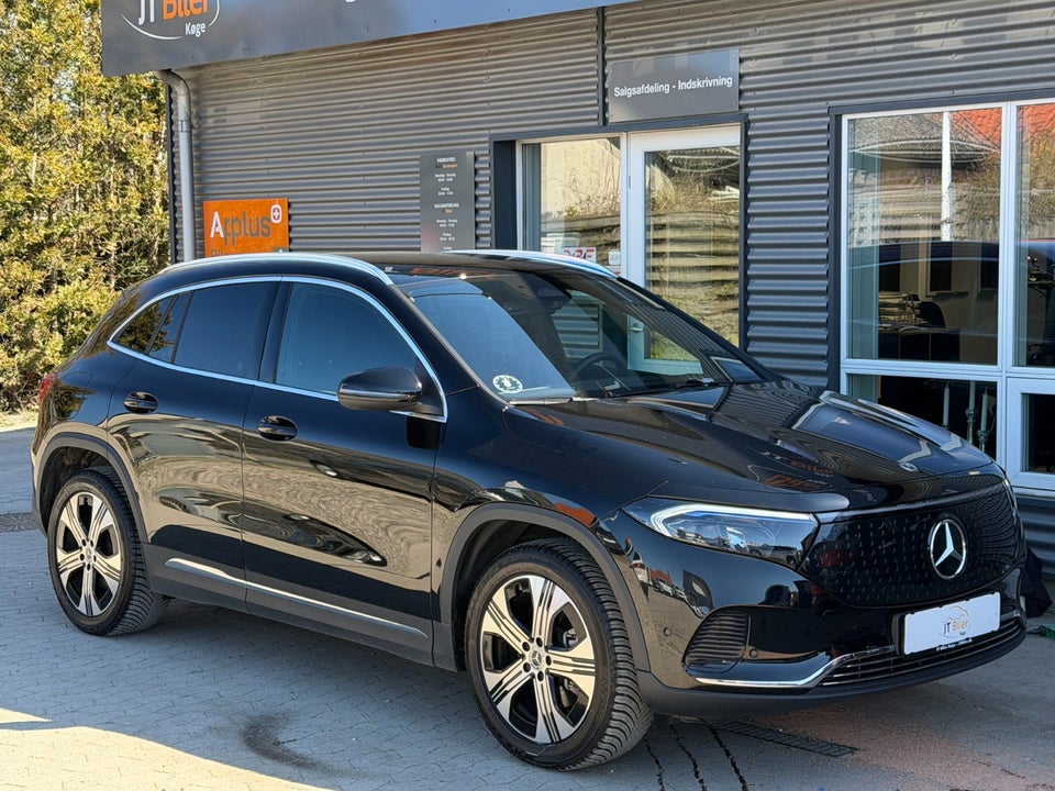 Mercedes EQA300 Progressive 4Matic 5d