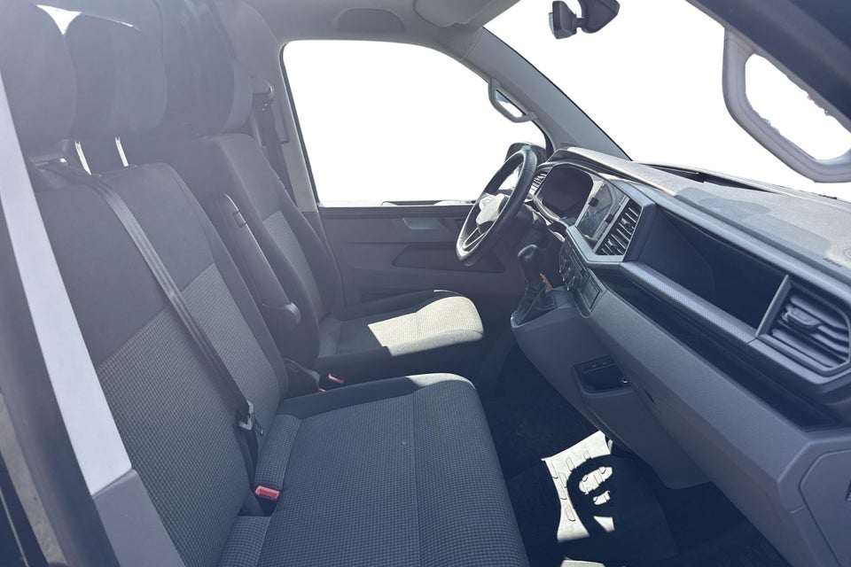 VW Transporter 2,0 TDi 150 Kassevogn DSG kort