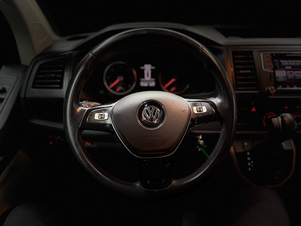 VW Transporter 2,0 TDi 180 Kassevogn DSG kort