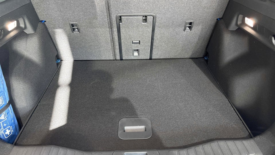 Ford Explorer 82 Premium Extended Range 5d