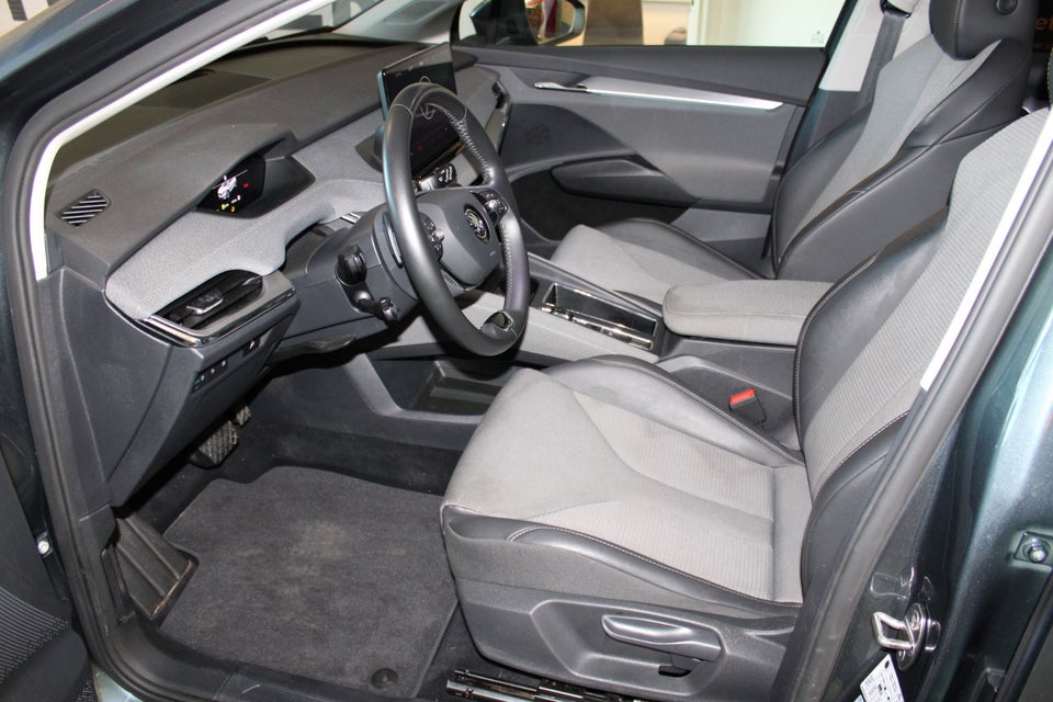 Skoda Enyaq 80 iV Loft 5d