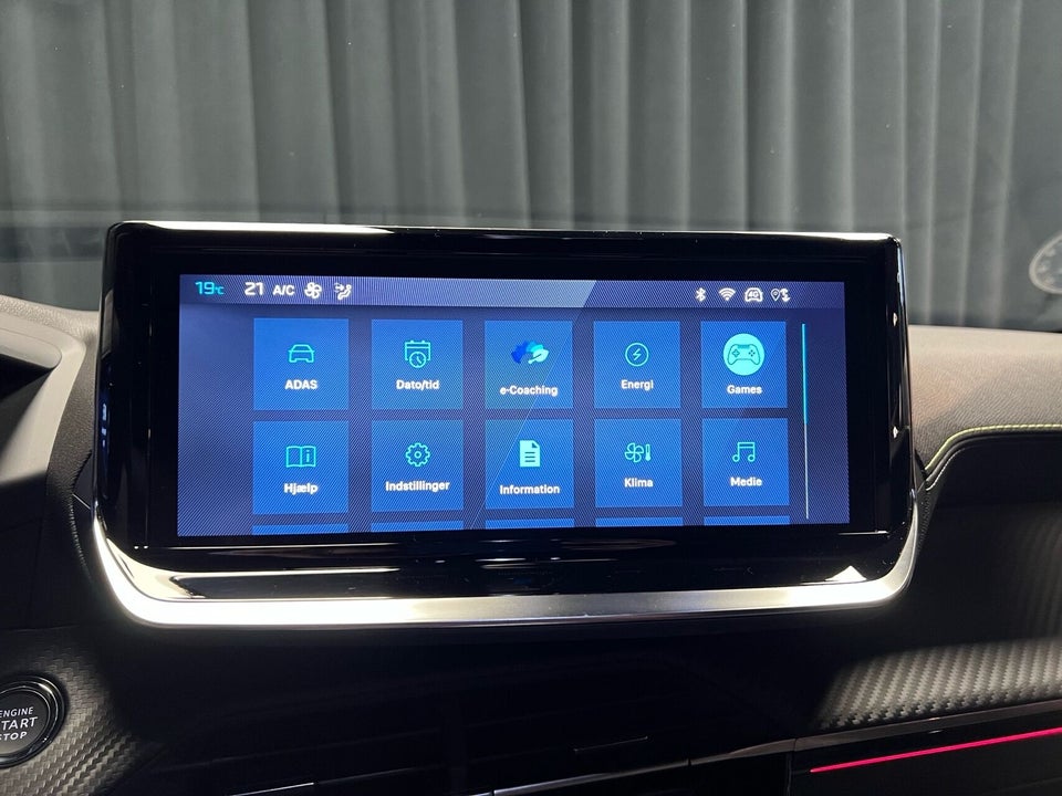 Peugeot e-2008 54 GT 5d