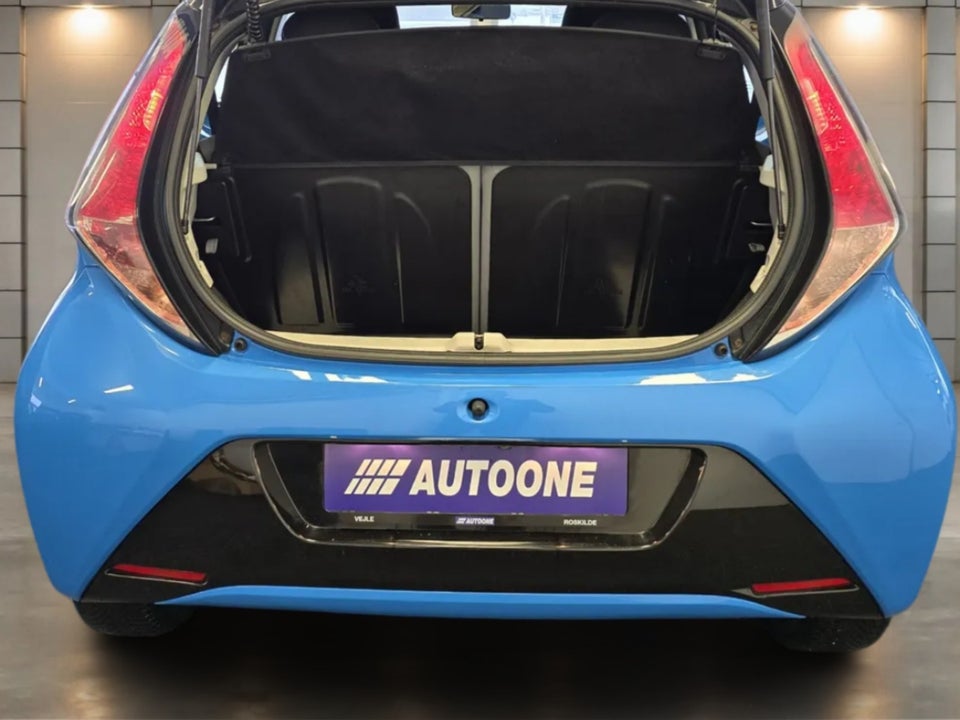 Toyota Aygo 1,0 VVT-i x-play 5d