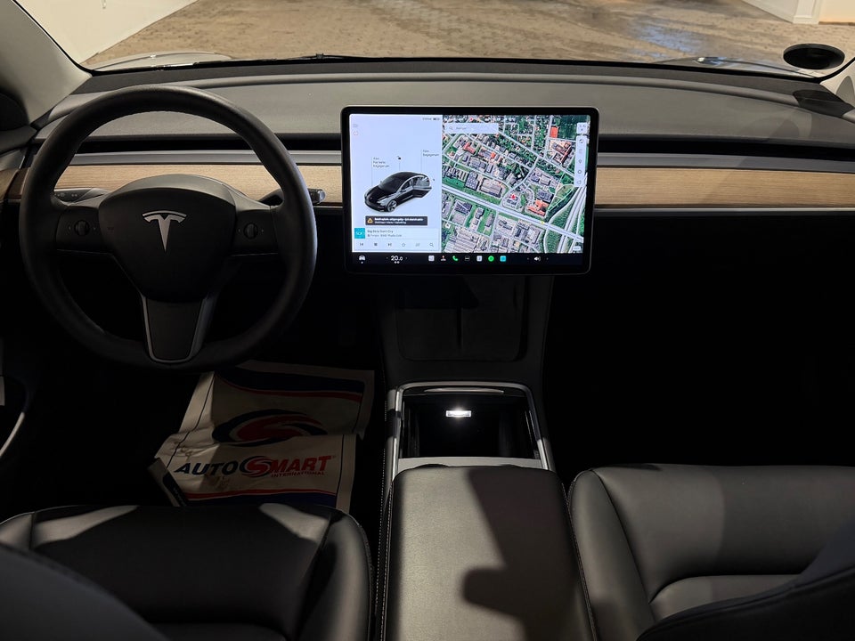 Tesla Model 3 RWD 4d