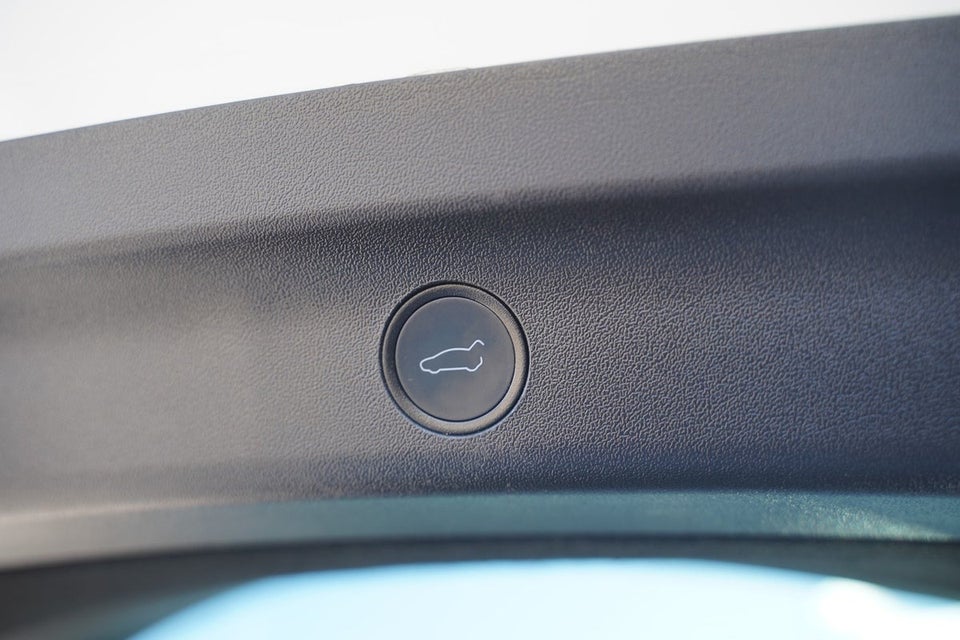 Tesla Model Y RWD 5d