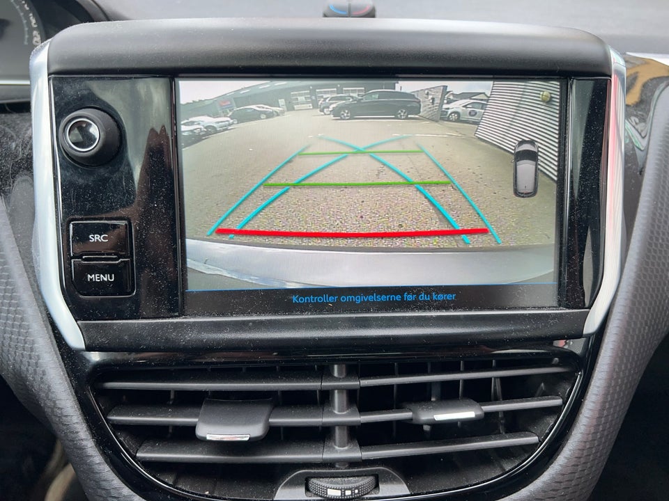 Peugeot 208 1,5 BlueHDi 100 Allure Sky 5d