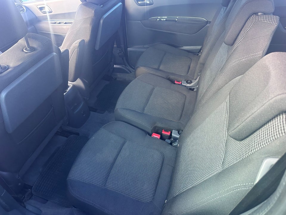 Peugeot 5008 2,0 HDi 150 Premium 7prs 5d