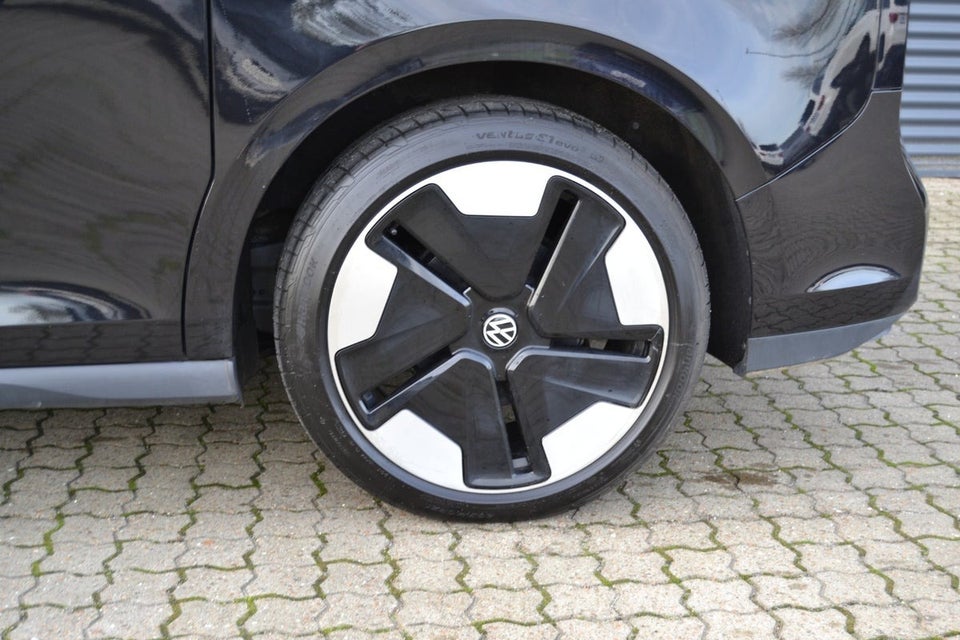 VW ID.Buzz 77 Pro SWB 5d